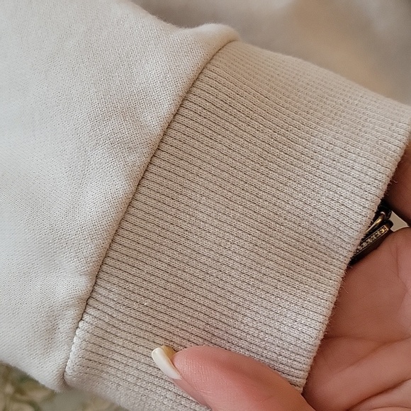 UNDER ARMOUR JACKET - Picture 6 of 11